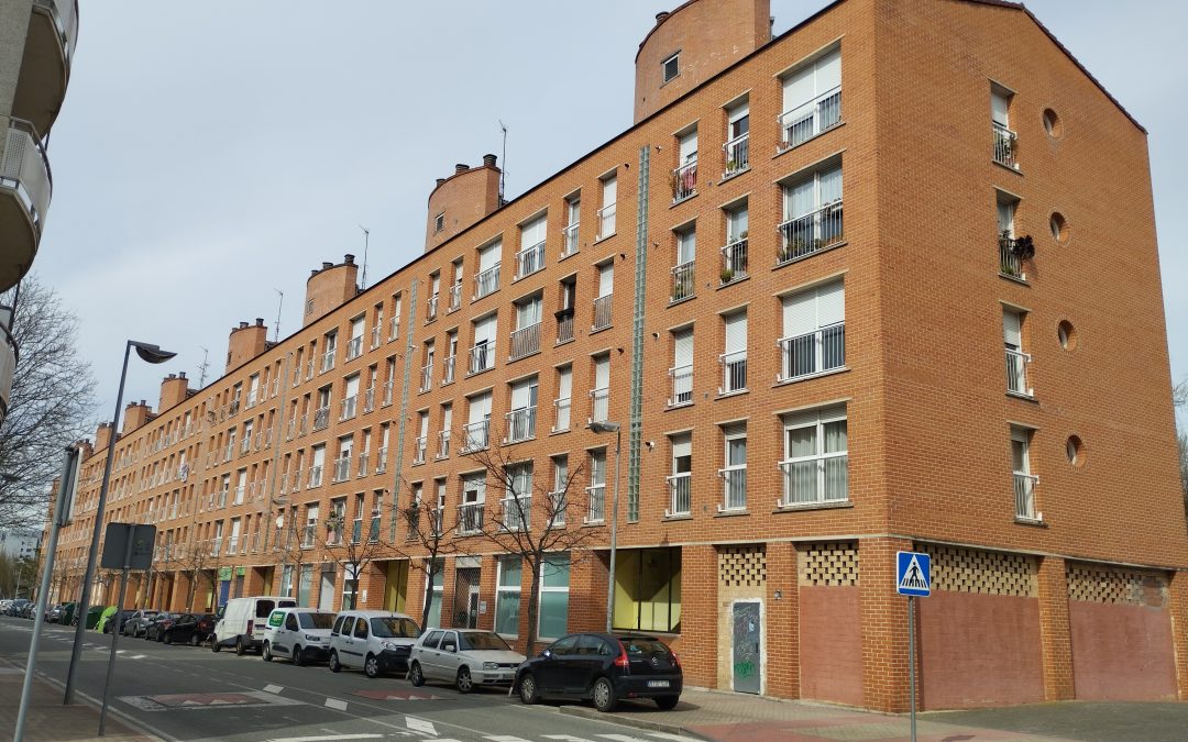 Rehabilitación energética de 64 viviendas VPO en Señorío de Amocain y Concejo Alzuza (Pamplona)